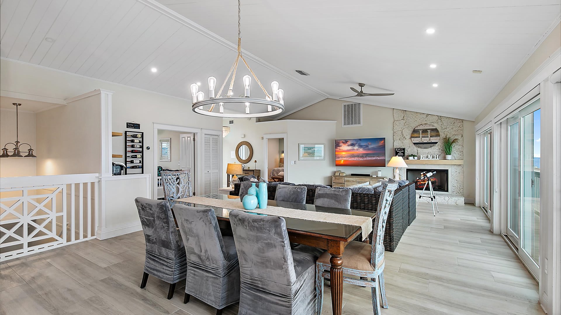 Sandy Cheeks | Wren Beach Rentals by Portoro