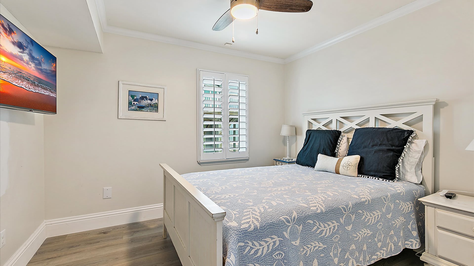 Sandy Cheeks | Wren Beach Rentals by Portoro
