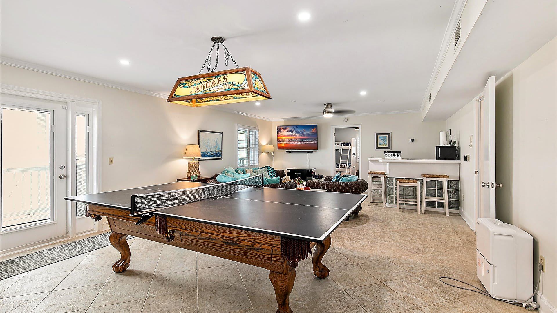 Sandy Cheeks | Wren Beach Rentals by Portoro