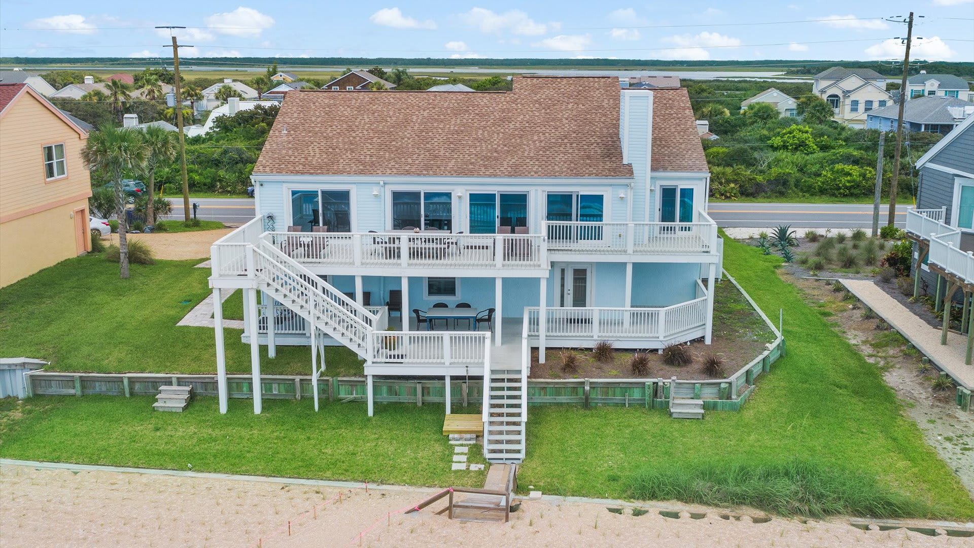 Sandy Cheeks | Wren Beach Rentals by Portoro