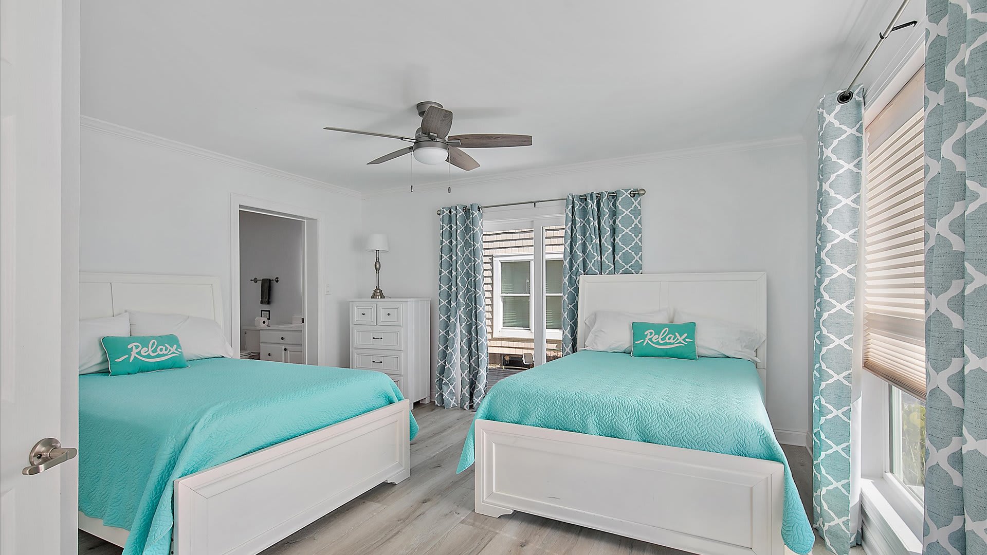 Casa De Lobos | Wren Beach Rentals by Portoro