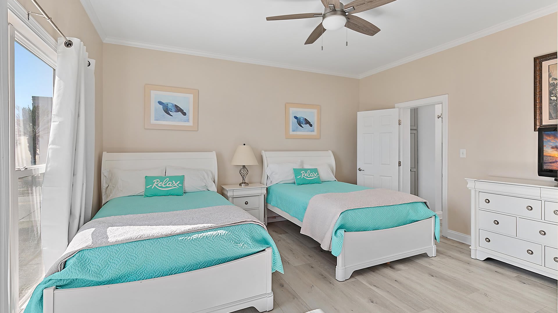Casa De Lobos | Wren Beach Rentals by Portoro