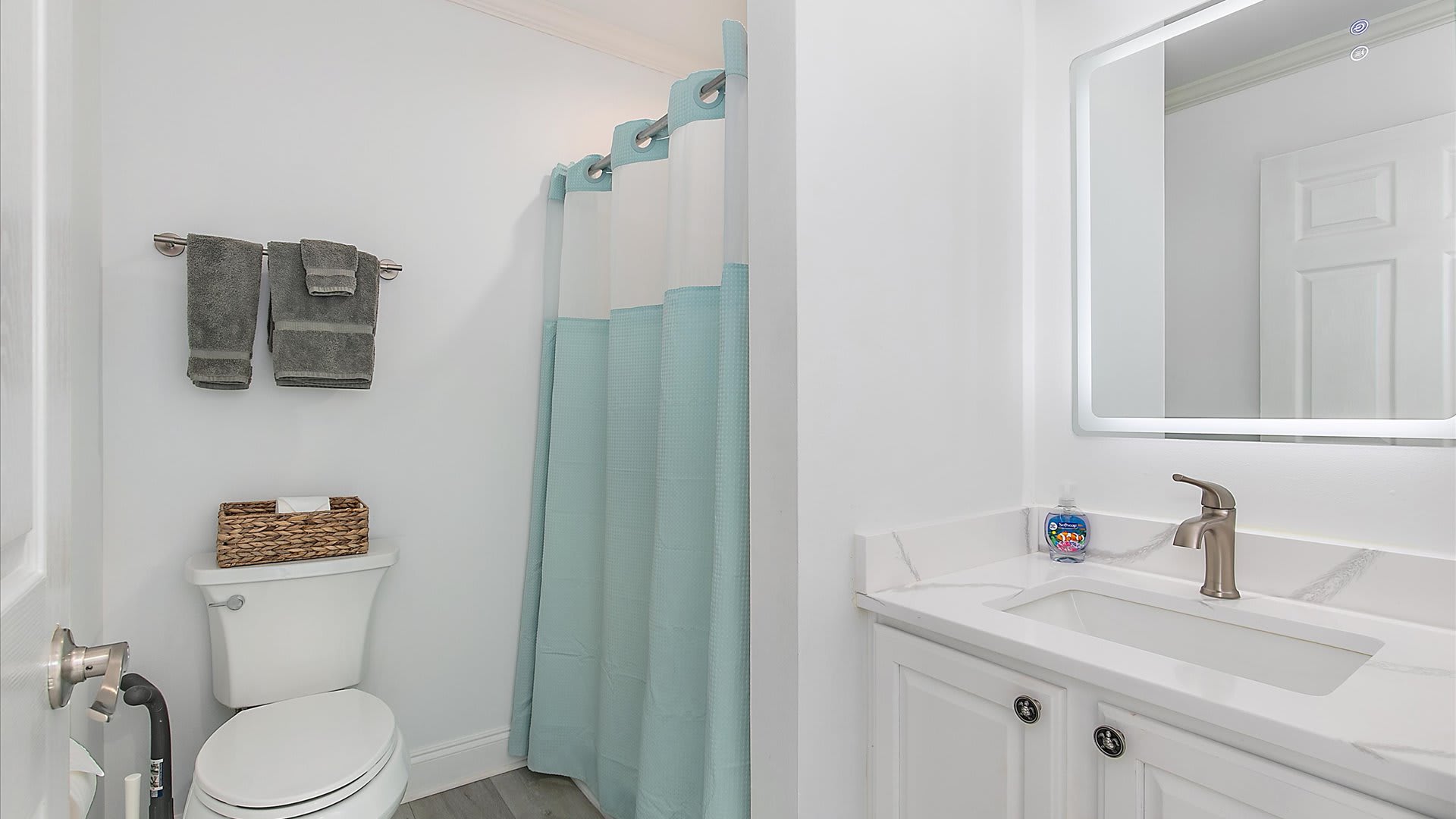 Casa De Lobos | Wren Beach Rentals by Portoro