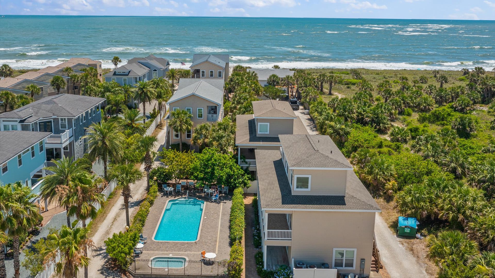Casa De Lobos | Wren Beach Rentals by Portoro