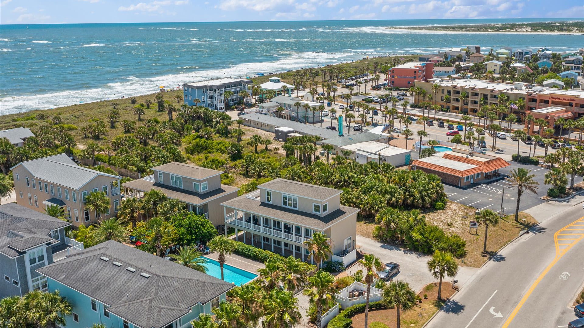 Casa De Lobos | Wren Beach Rentals by Portoro