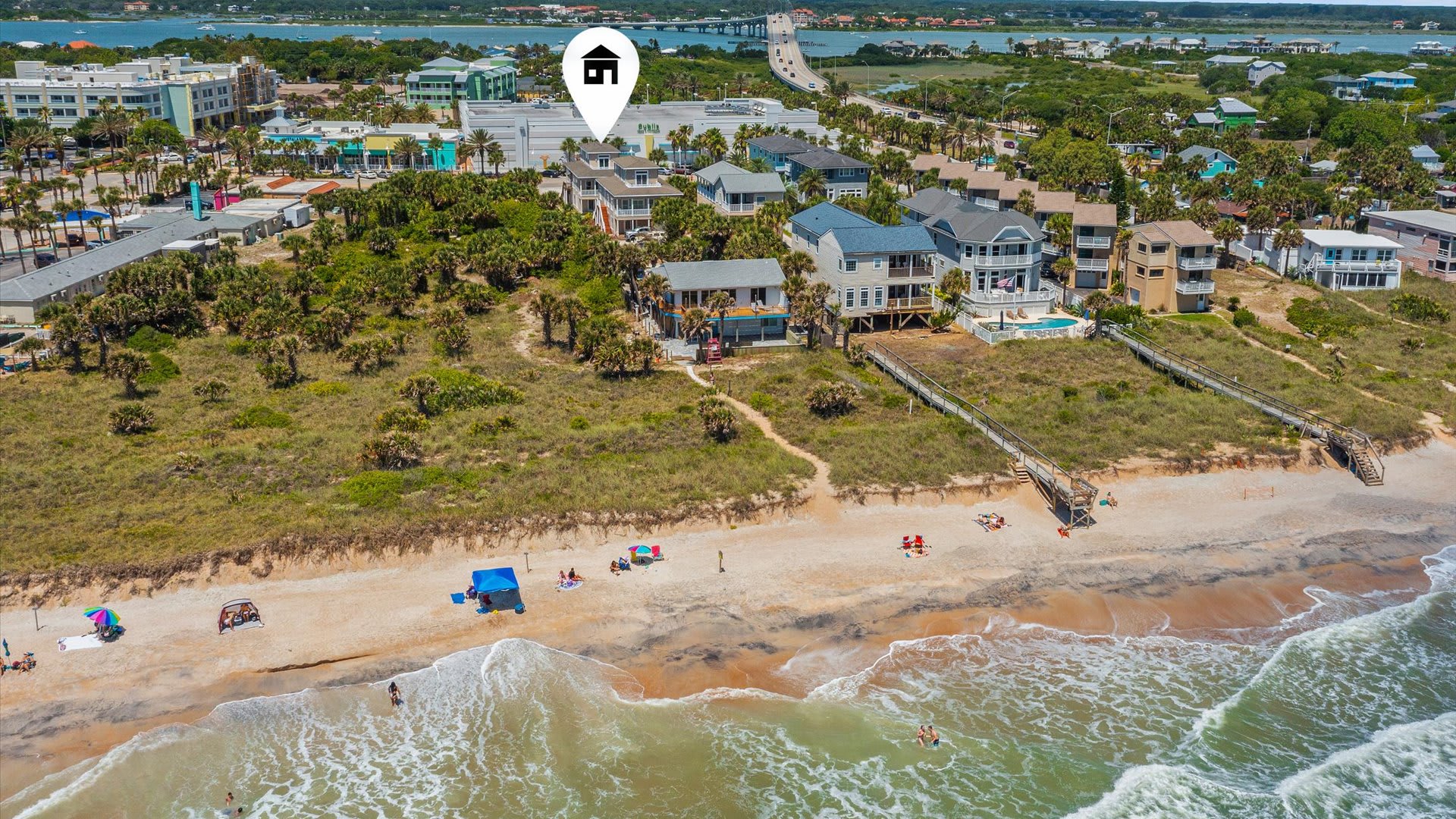 Casa De Lobos | Wren Beach Rentals by Portoro