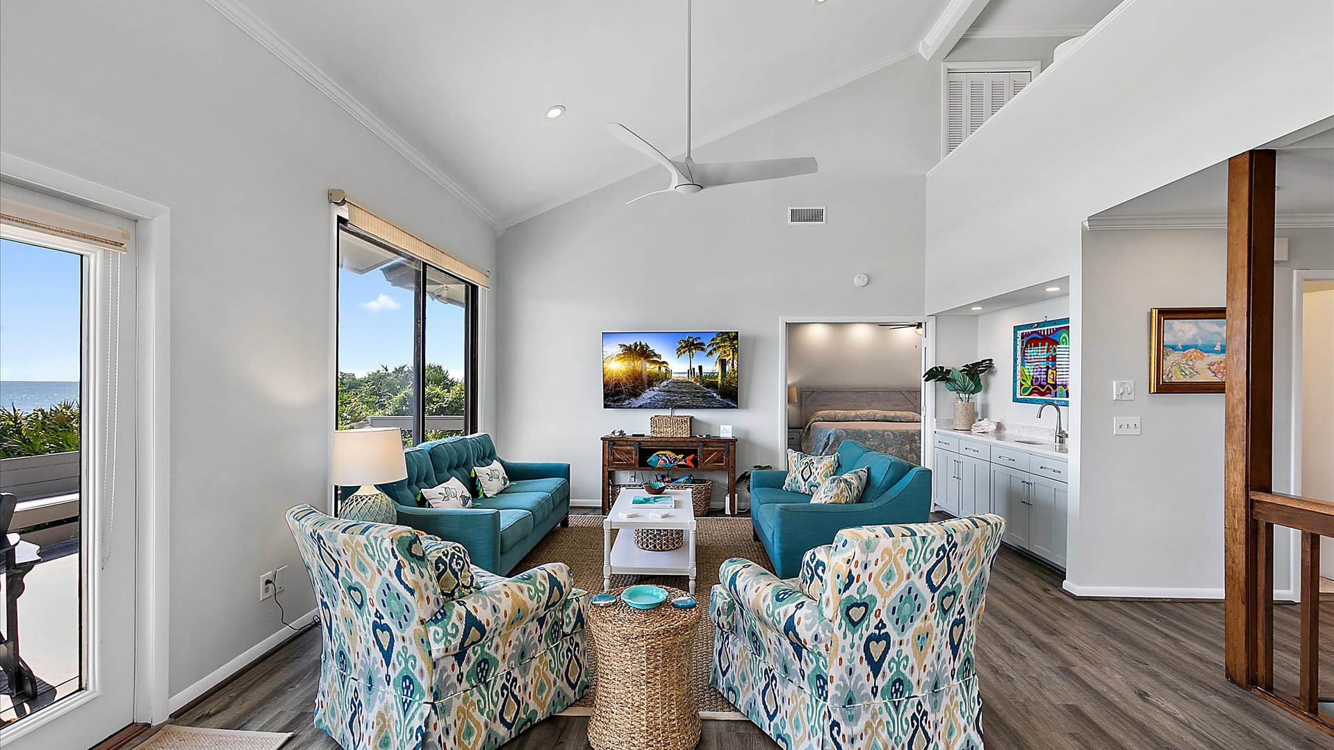 Hello Beach | Wren Beach Rentals by Portoro