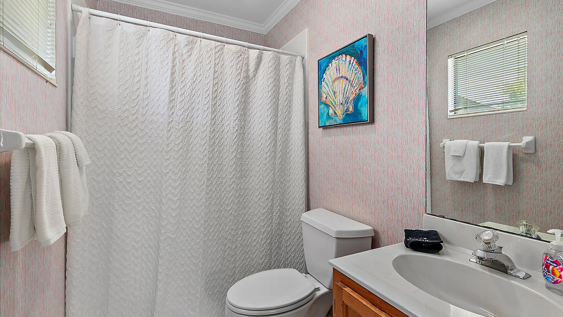 Hello Beach | Wren Beach Rentals by Portoro