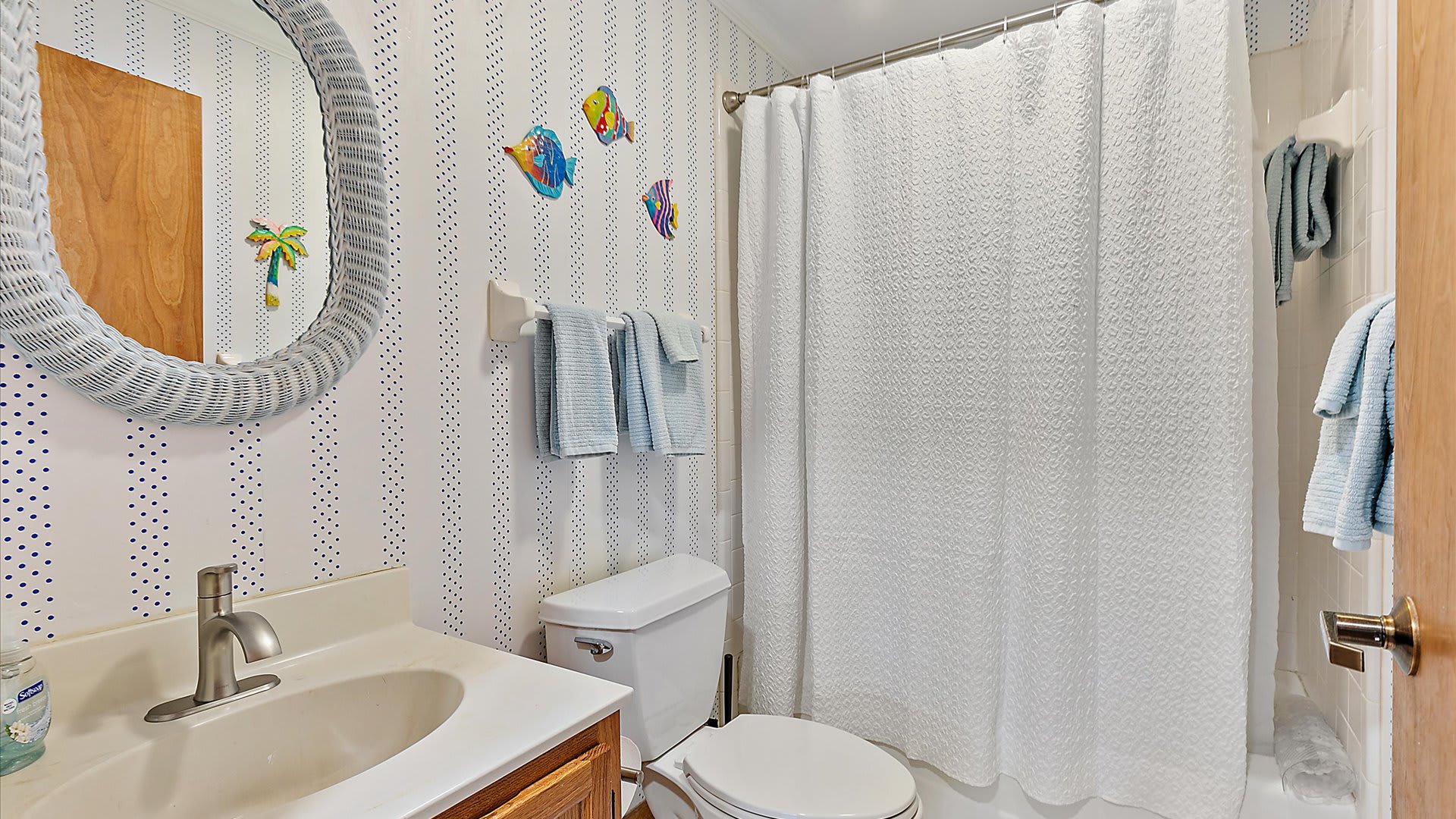 Hello Beach | Wren Beach Rentals by Portoro