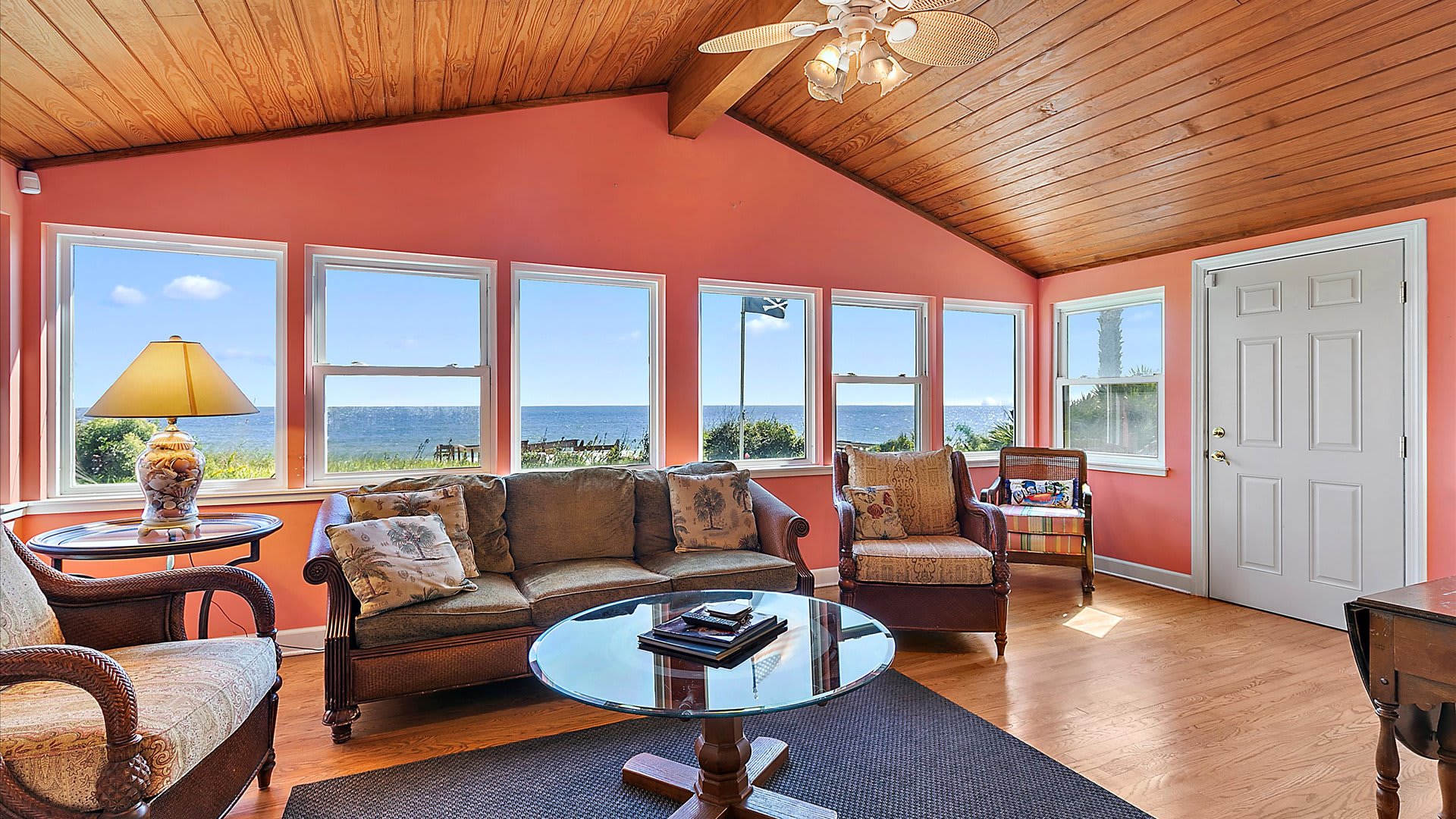 Carpe Beachiem | Wren Beach Rentals by Portoro