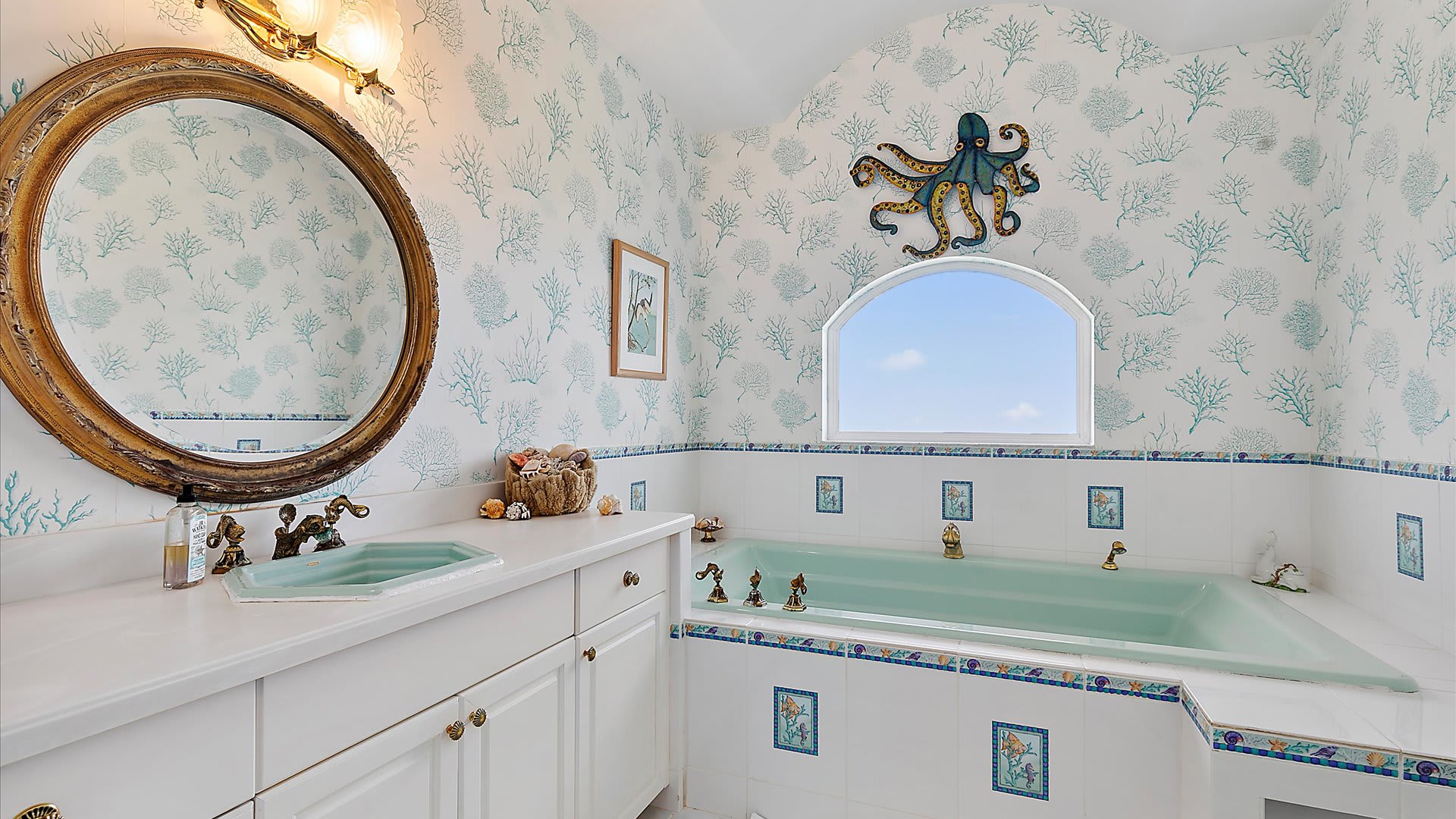 Carpe Beachiem | Wren Beach Rentals by Portoro