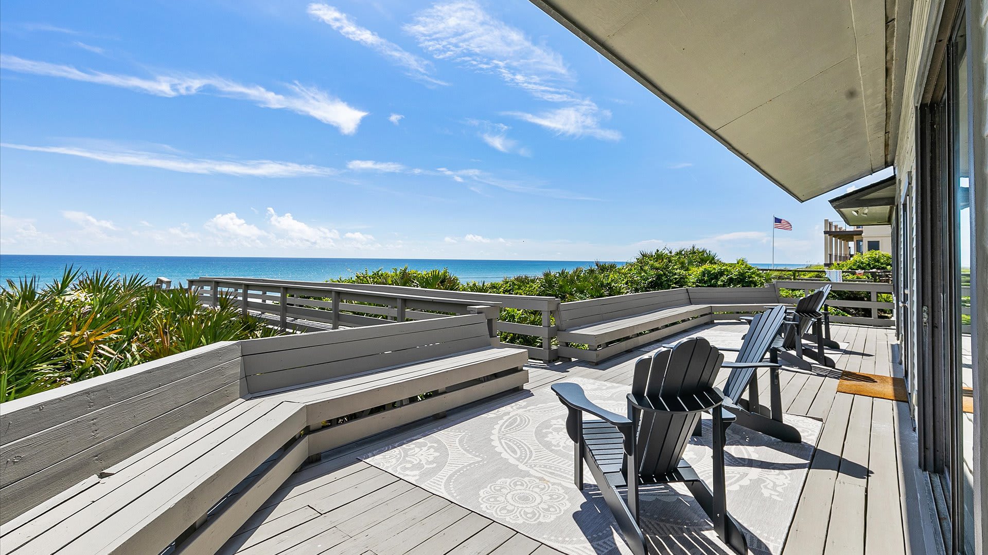 Hello Beach | Wren Beach Rentals by Portoro
