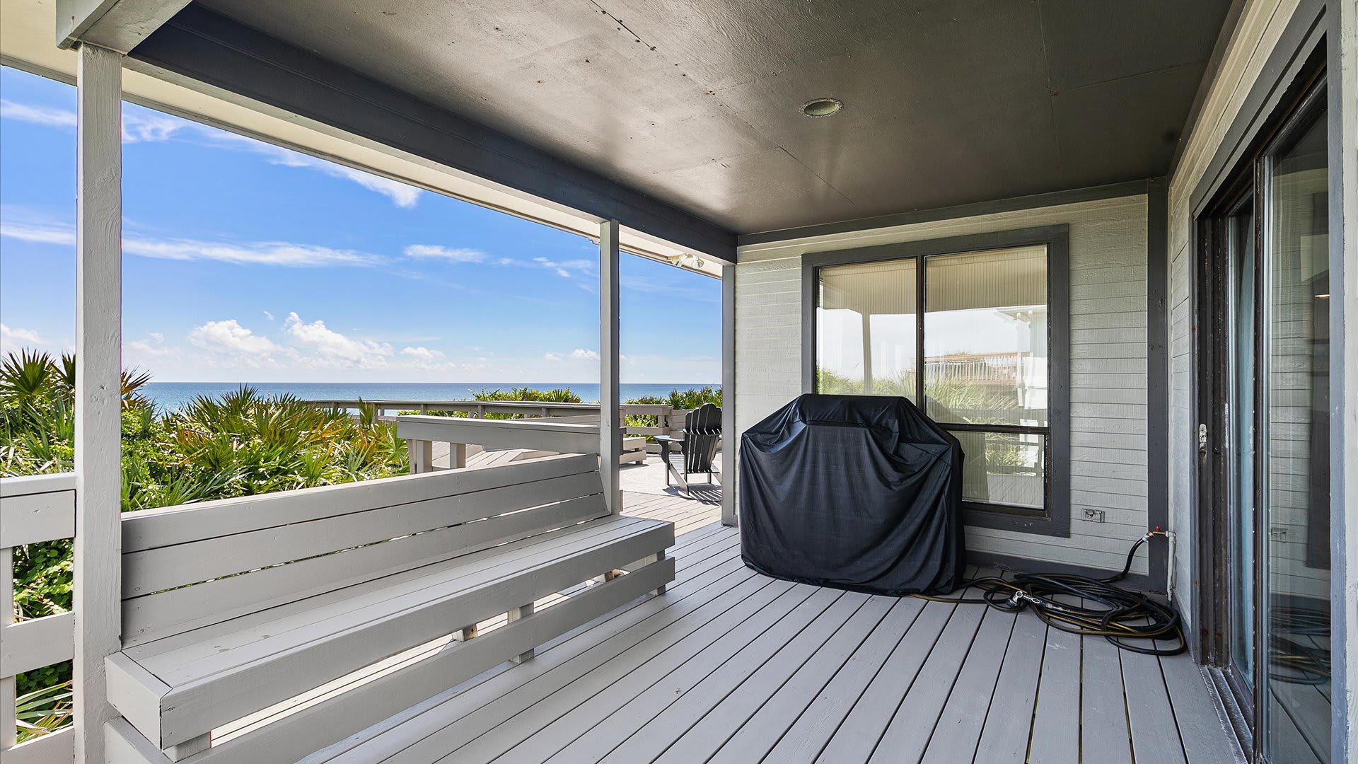 Hello Beach | Wren Beach Rentals by Portoro