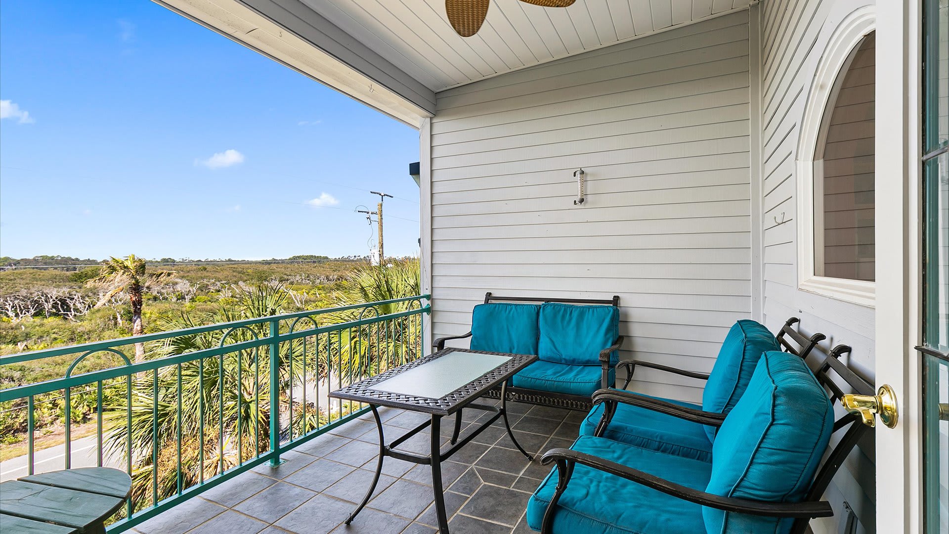 Carpe Beachiem | Wren Beach Rentals by Portoro