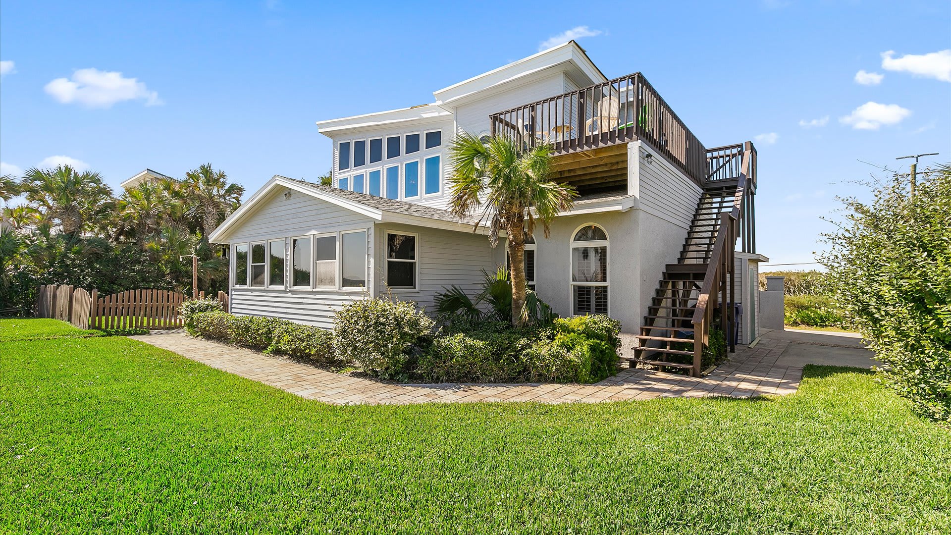 Carpe Beachiem | Wren Beach Rentals by Portoro