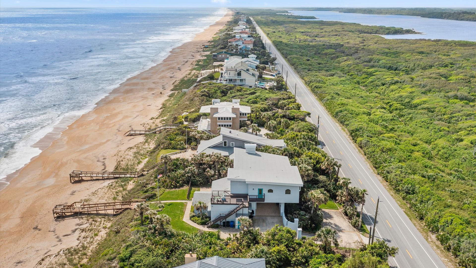 Carpe Beachiem | Wren Beach Rentals by Portoro