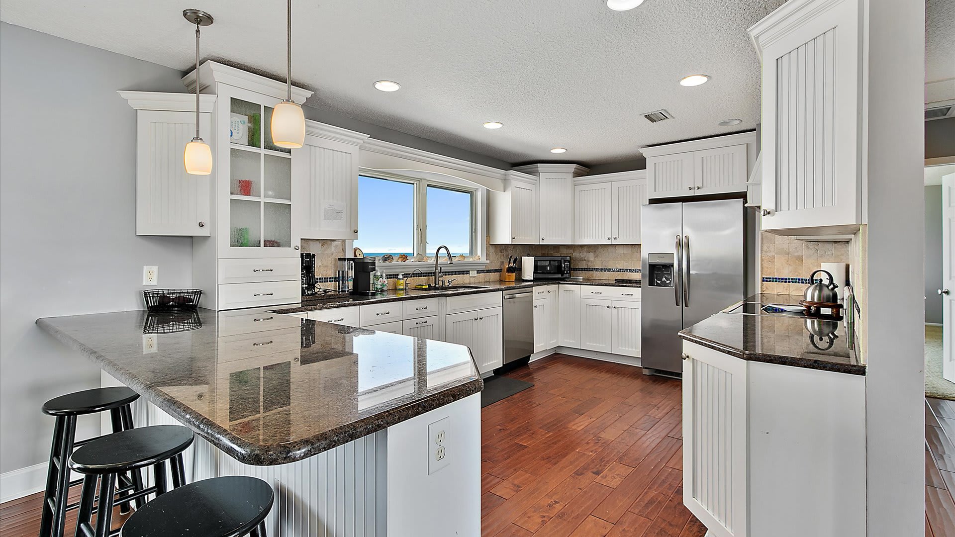 Bala Sands | Wren Beach Rentals by Portoro