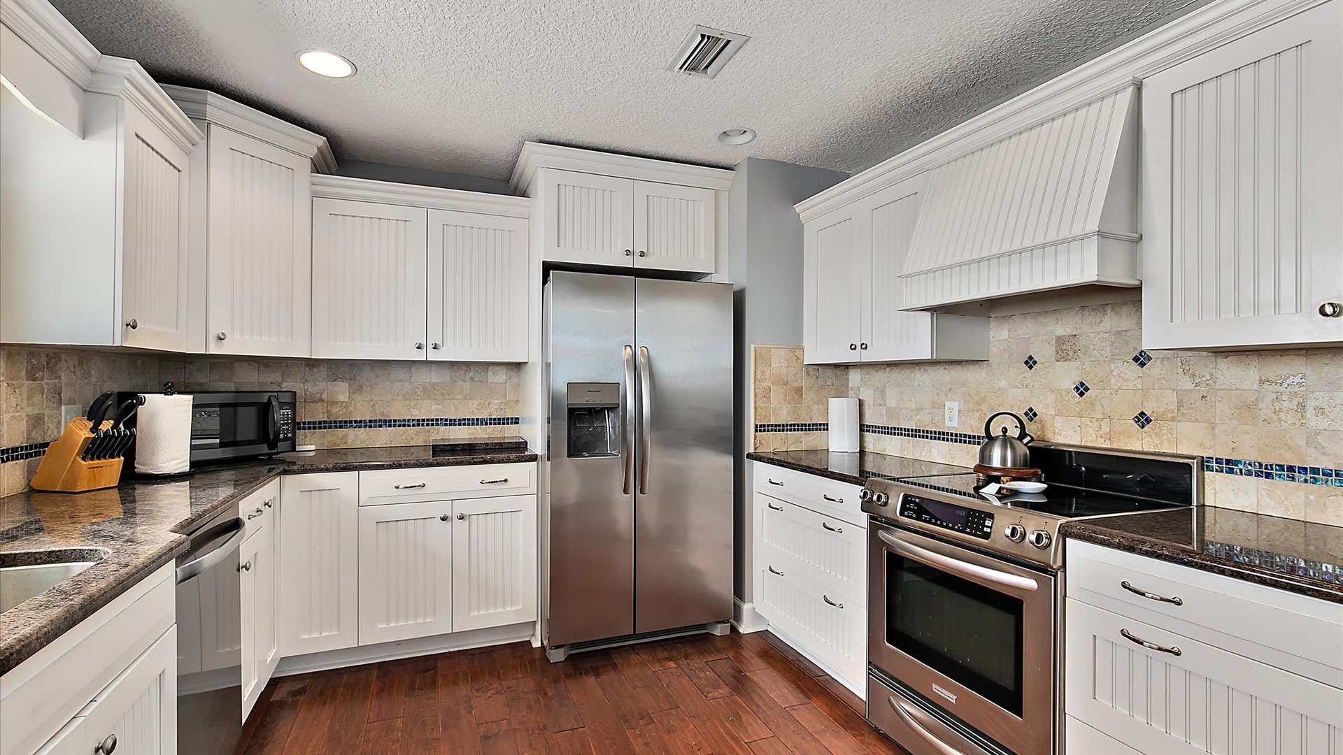 Bala Sands | Wren Beach Rentals by Portoro