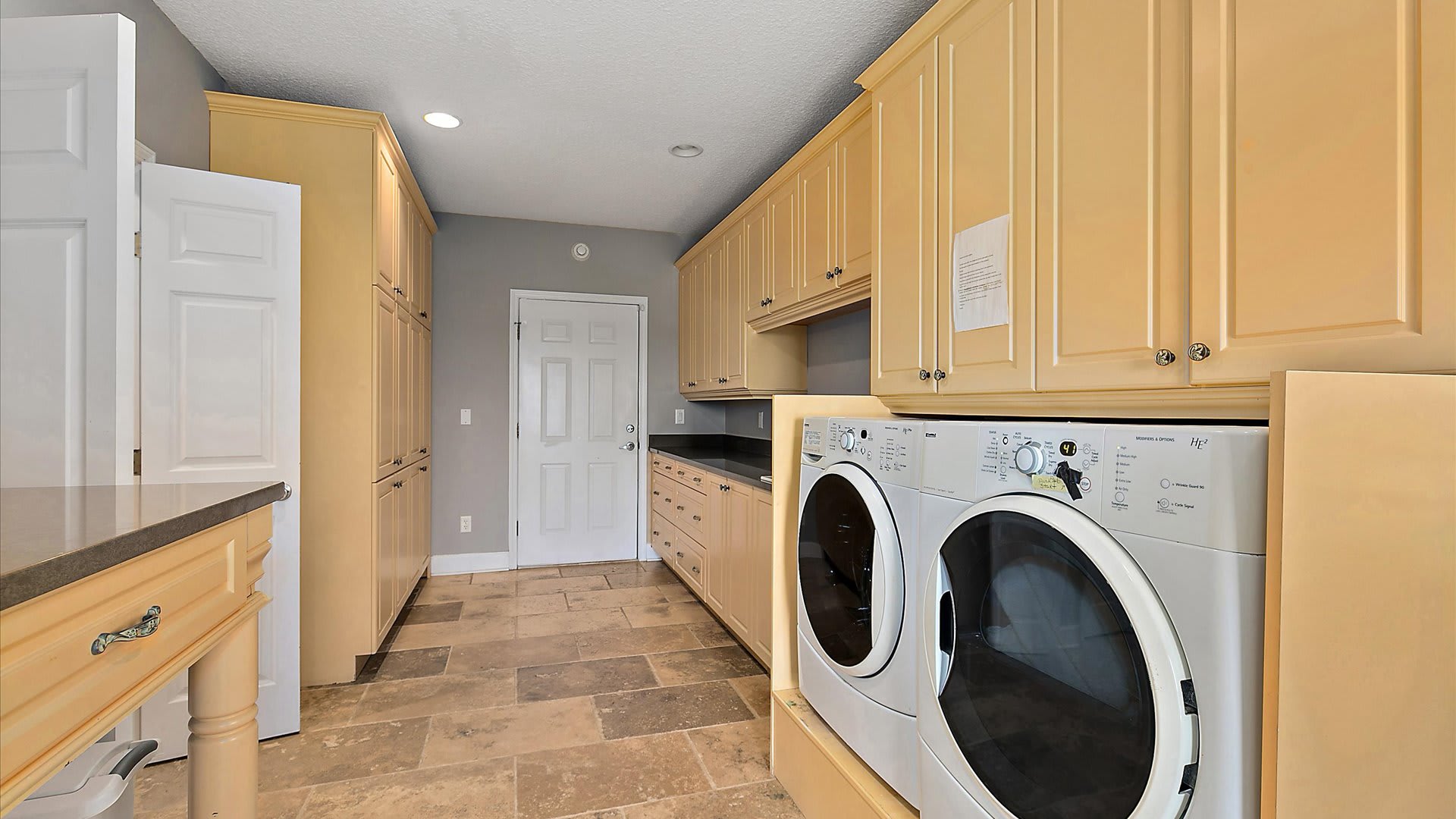 Bala Sands | Wren Beach Rentals by Portoro