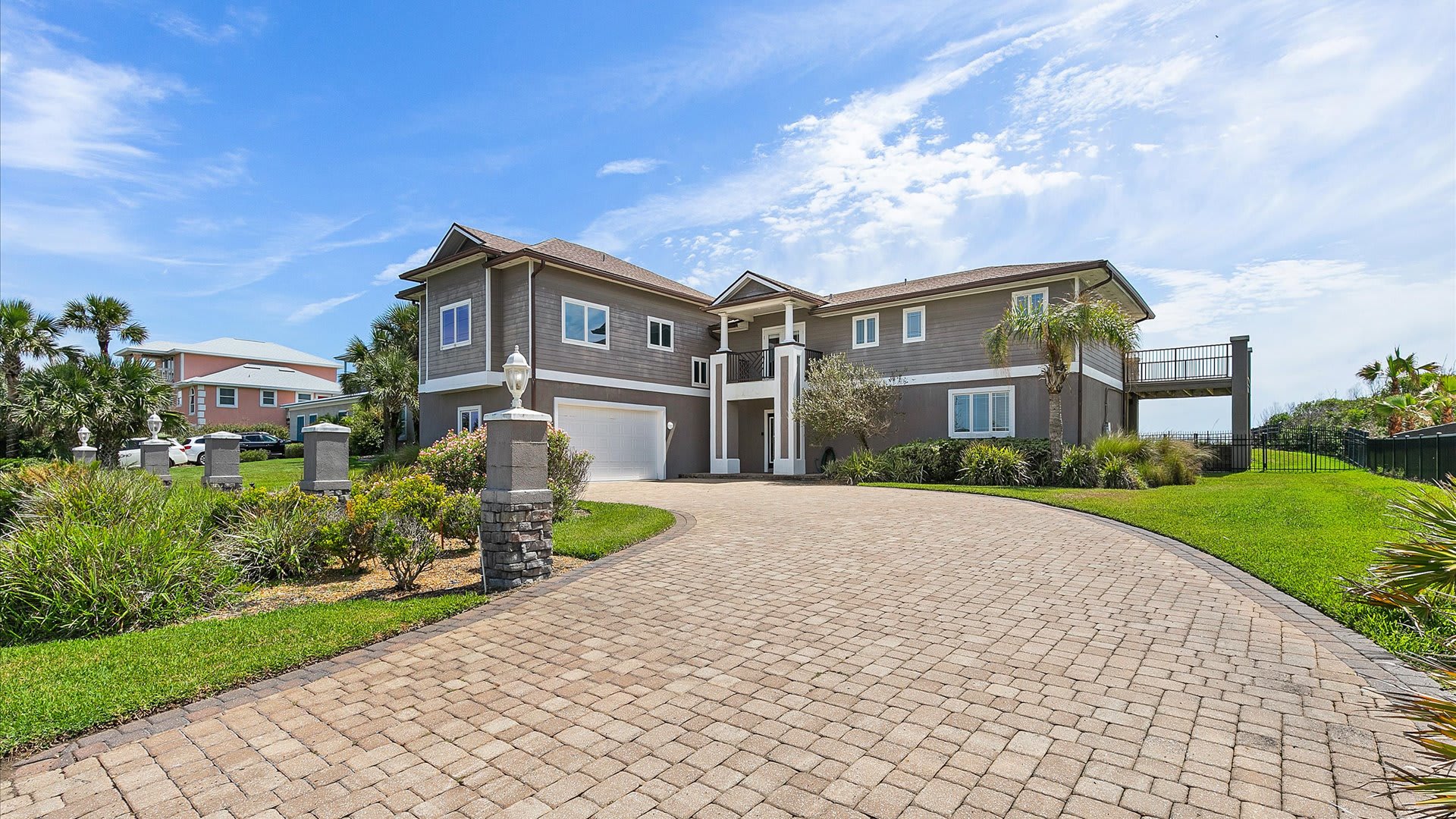 Bala Sands | Wren Beach Rentals by Portoro