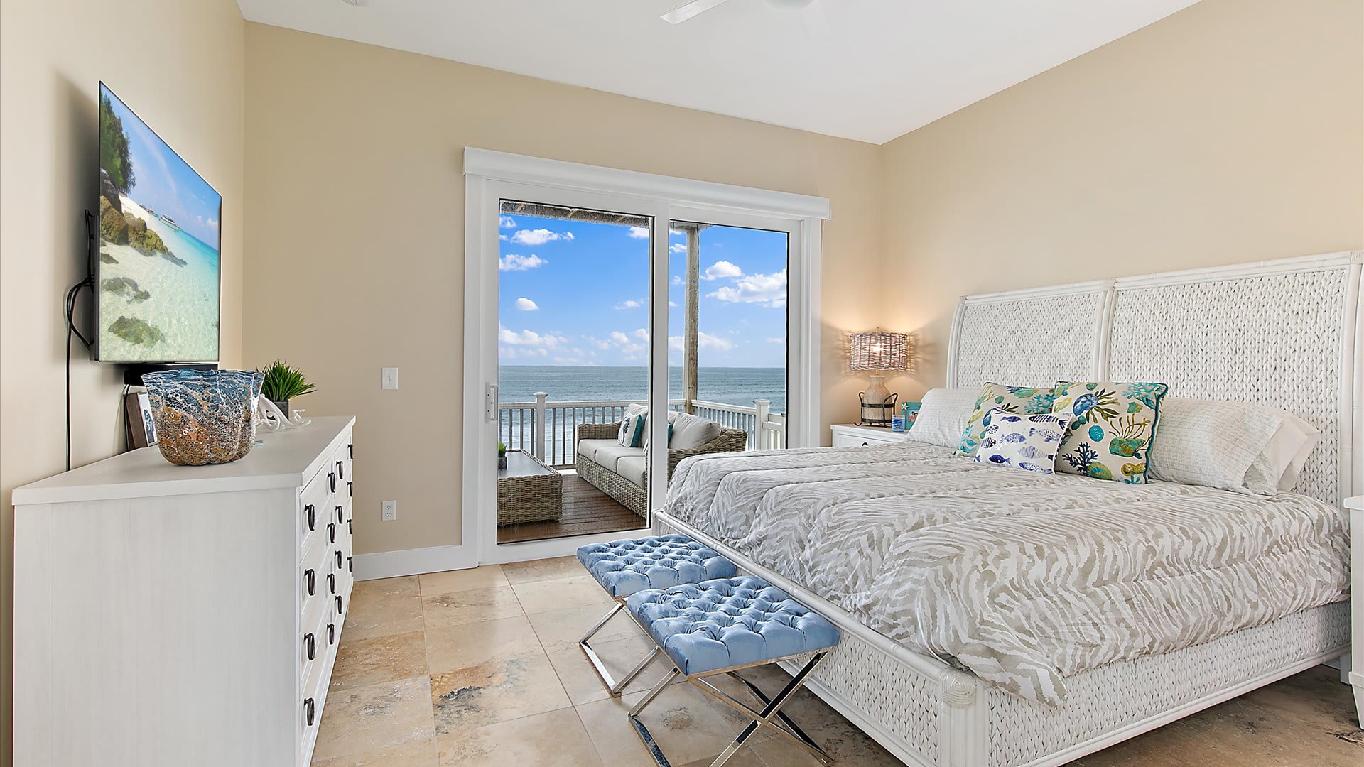 Ocean Dreams | Wren Beach Rentals by Portoro