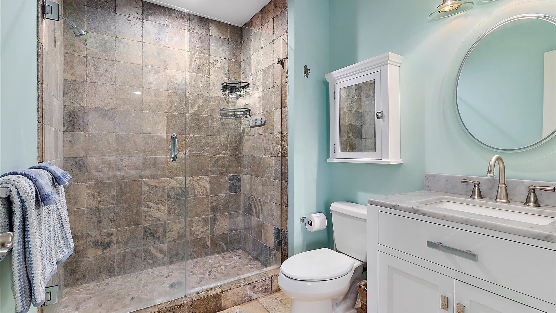 Mighty Fine | Wren Beach Rentals by Portoro