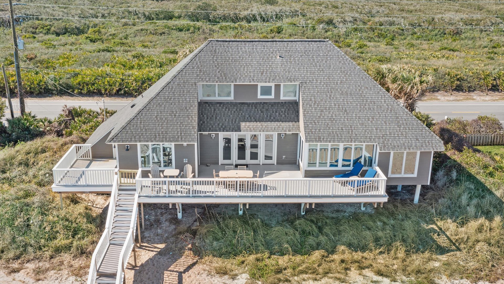 Mighty Fine | Wren Beach Rentals by Portoro