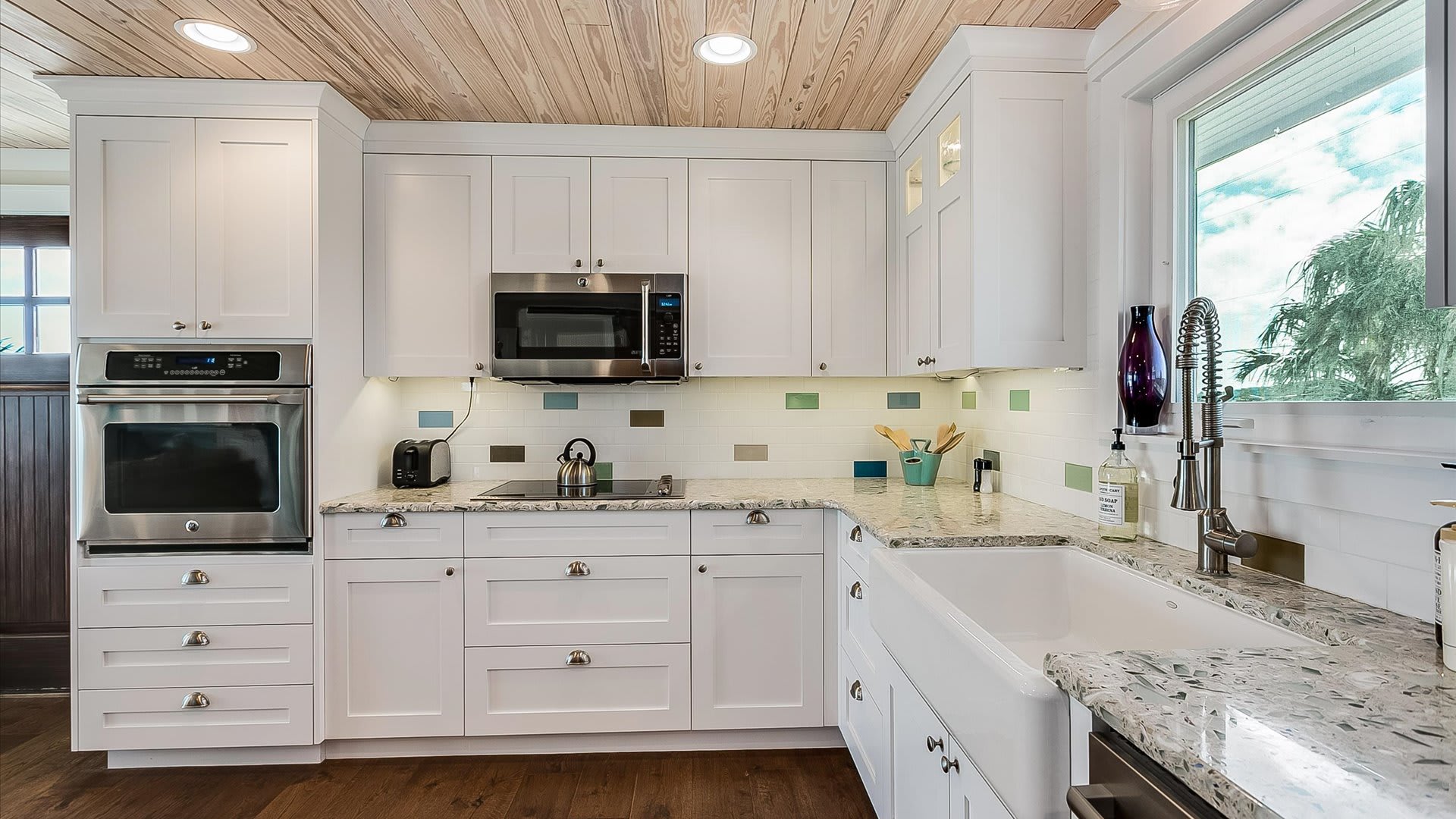 Sandy Dunes | Wren Beach Rentals by Portoro