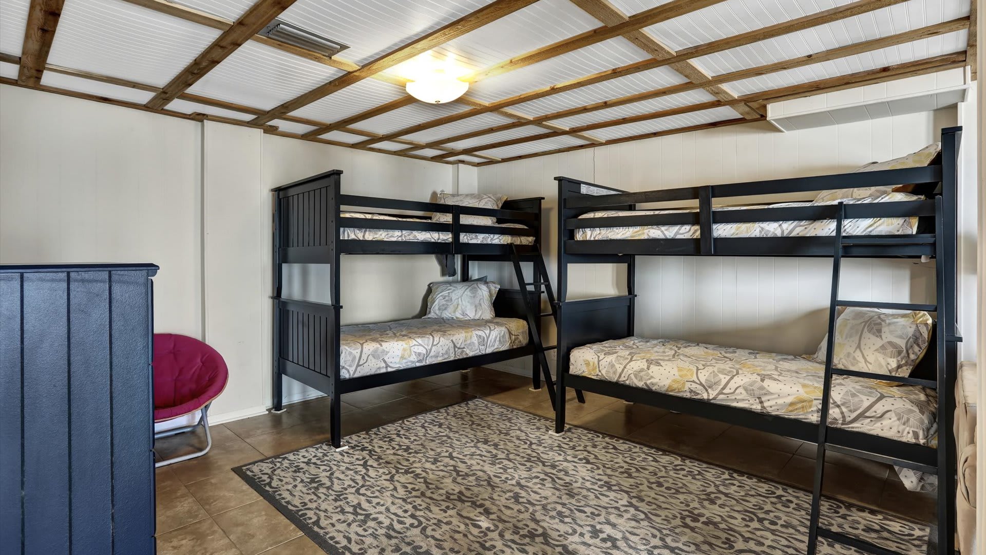 Turtle's Nest | Wren Beach Rentals by Portoro