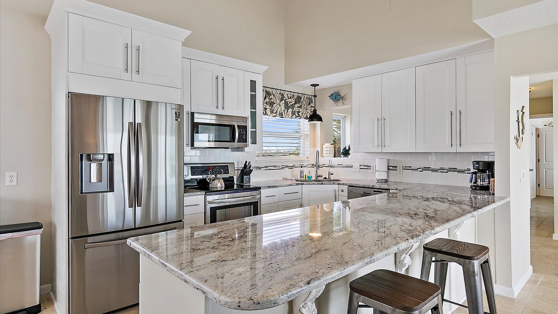 Nirvana | Wren Beach Rentals by Portoro