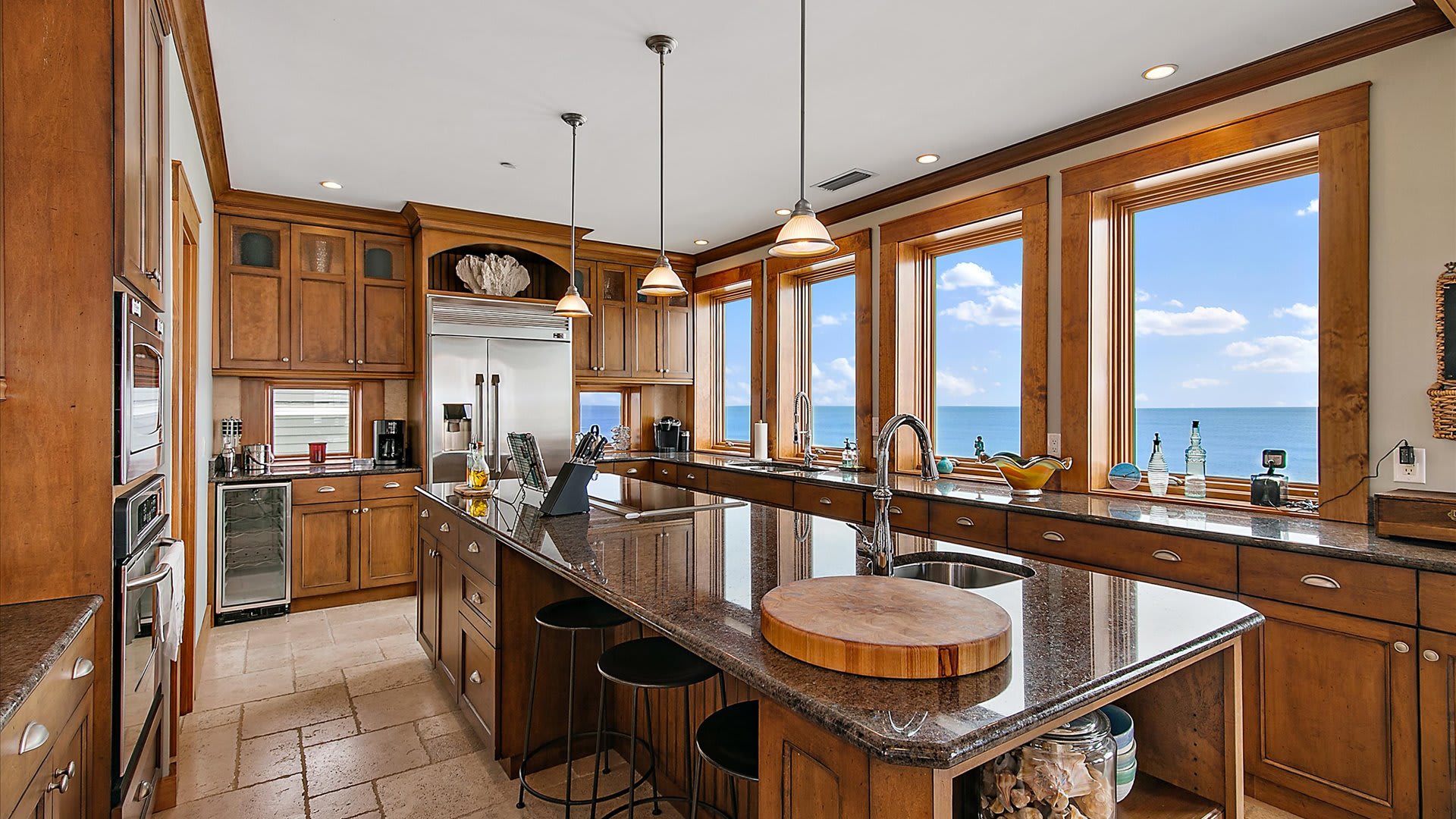 Geordie Shore | Wren Beach Rentals by Portoro