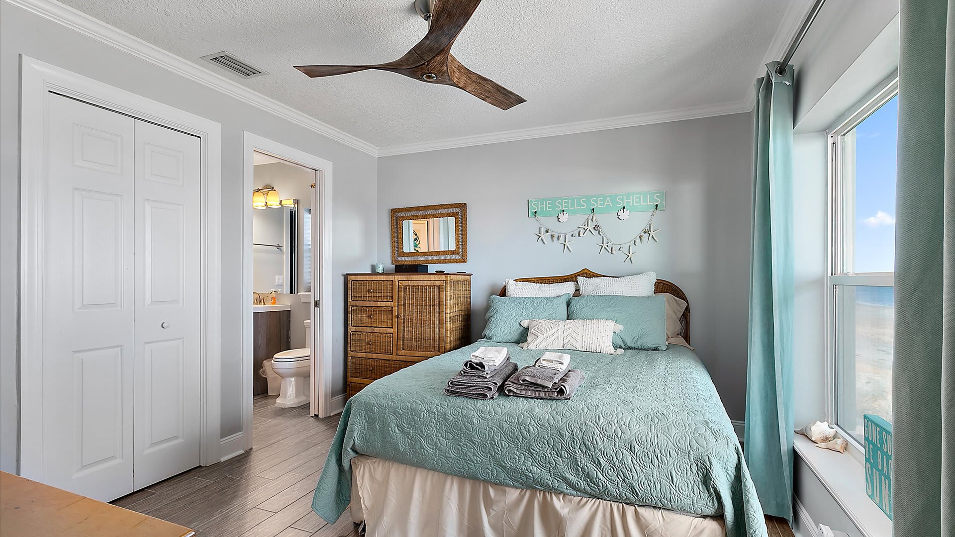 Turquoise View | Wren Beach Rentals by Portoro