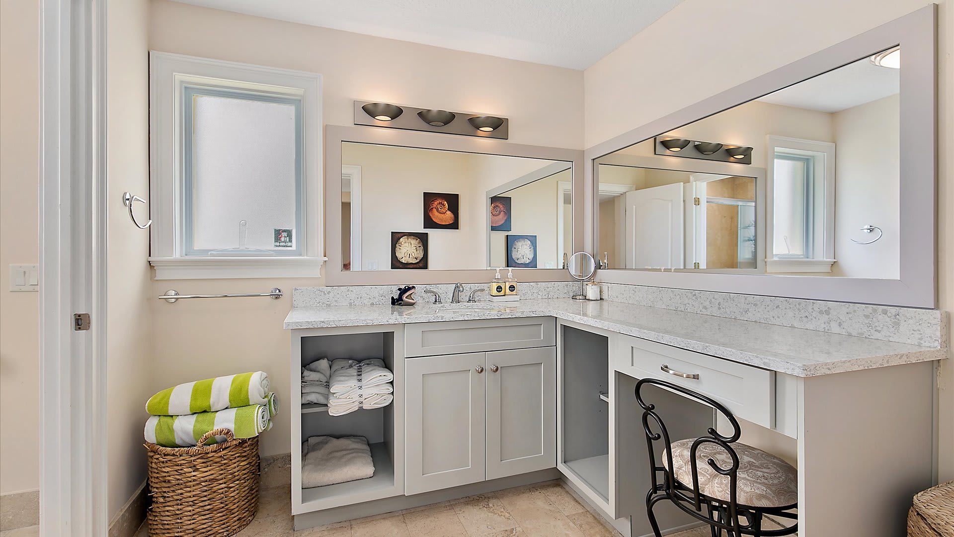 Blissful Beach | Wren Beach Rentals by Portoro