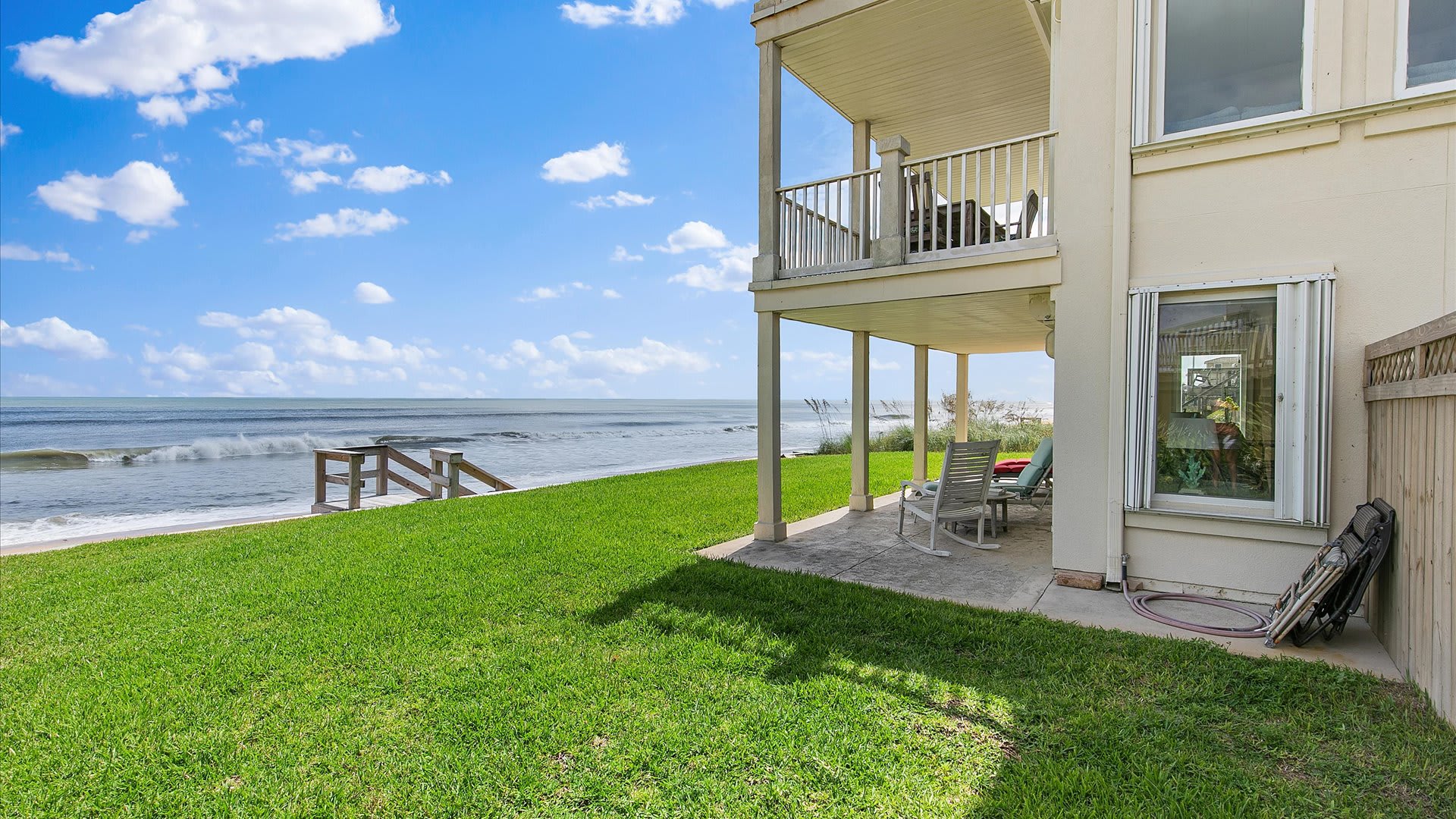 Blissful Beach | Wren Beach Rentals by Portoro