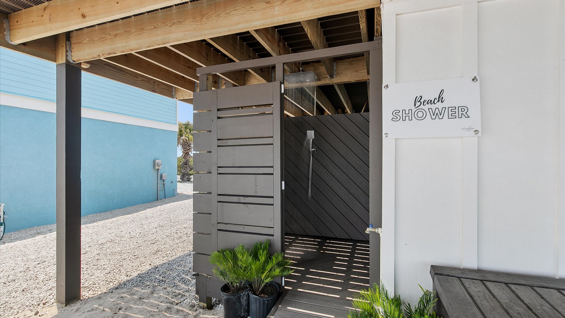 Pelican Rest | Wren Beach Rentals by Portoro