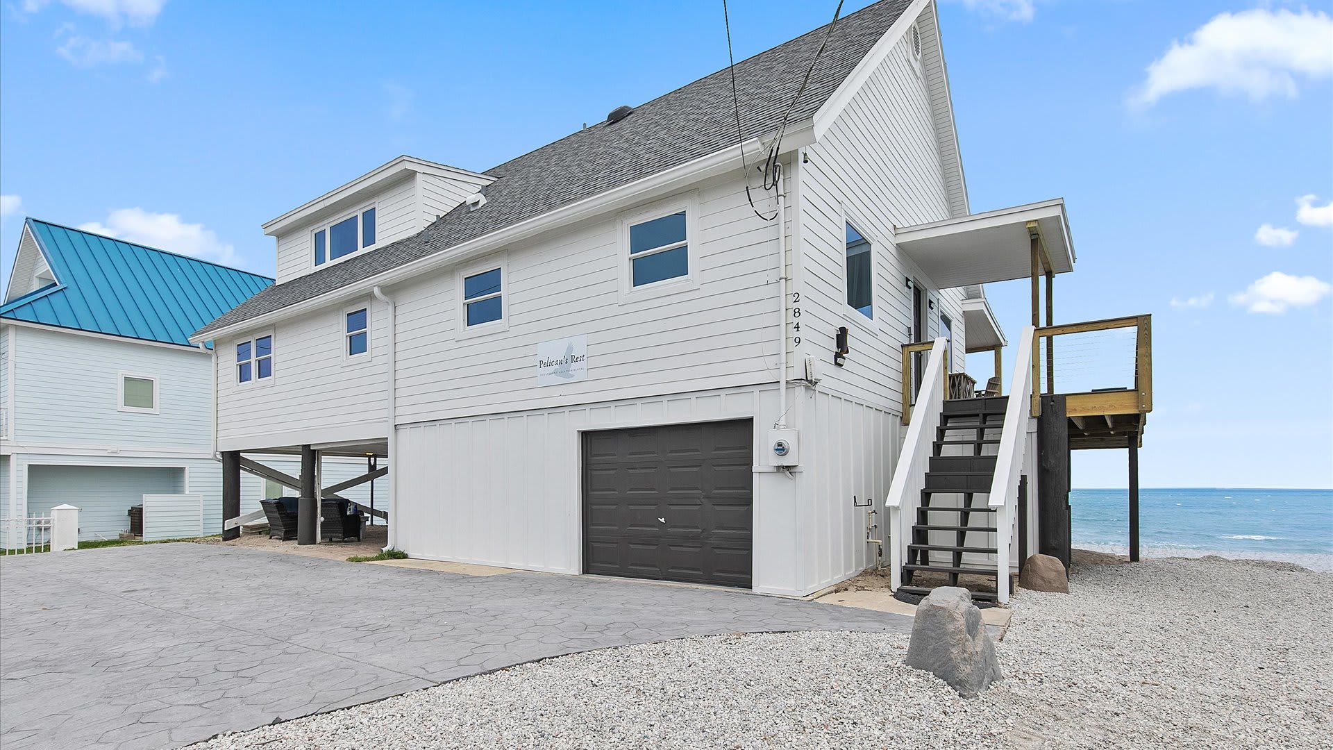 Pelican Rest | Wren Beach Rentals by Portoro