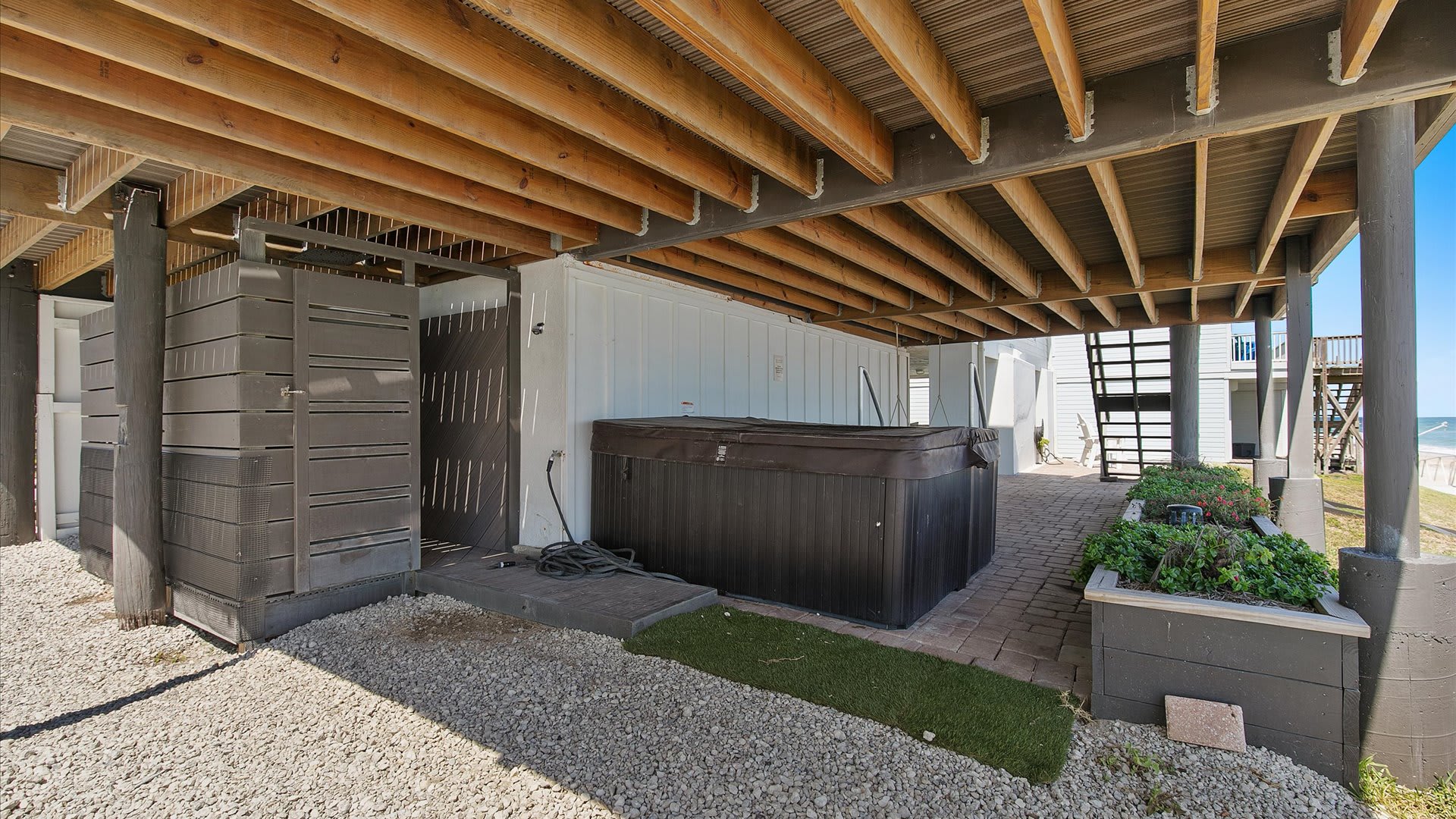 Pelican Rest | Wren Beach Rentals by Portoro