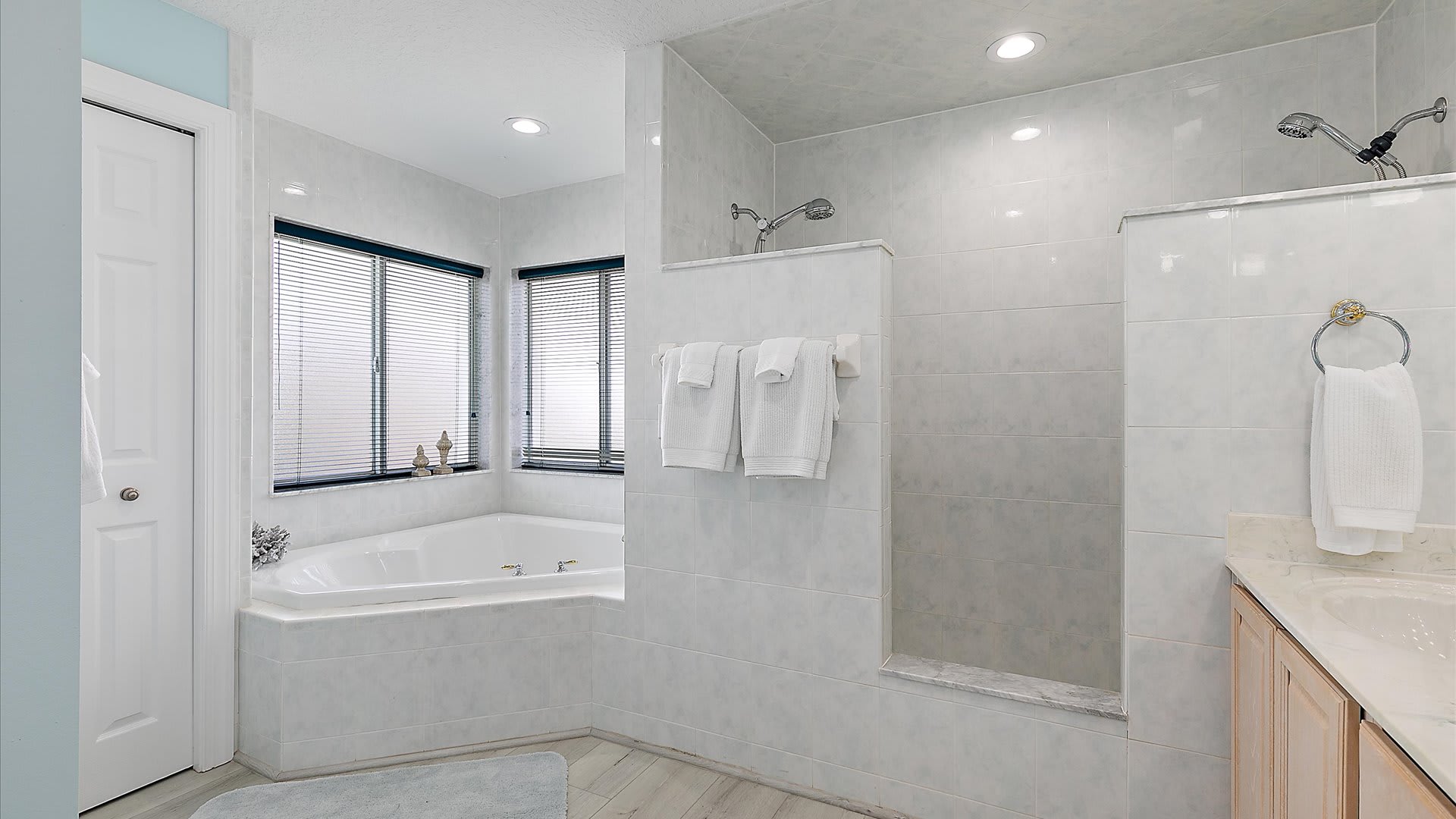 Villa Vilano | Wren Beach Rentals by Portoro