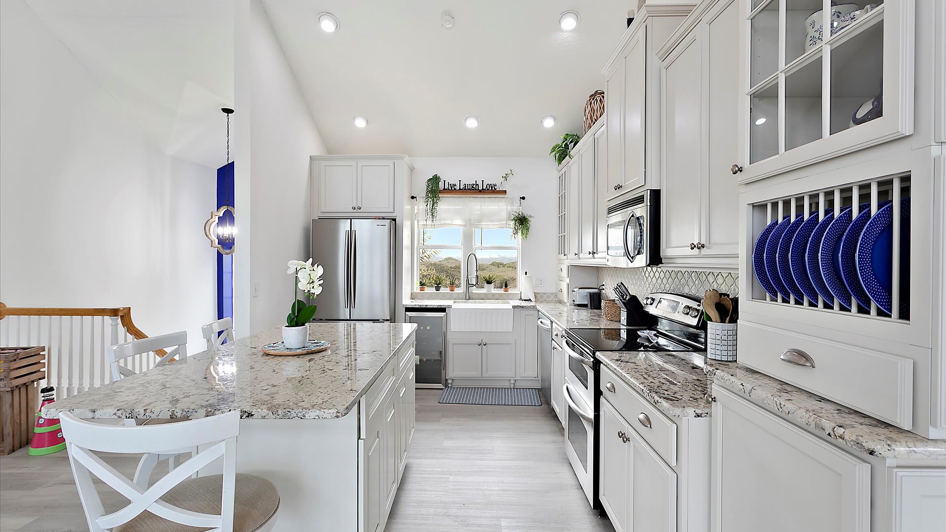 Cloud Nine | Wren Beach Rentals by Portoro