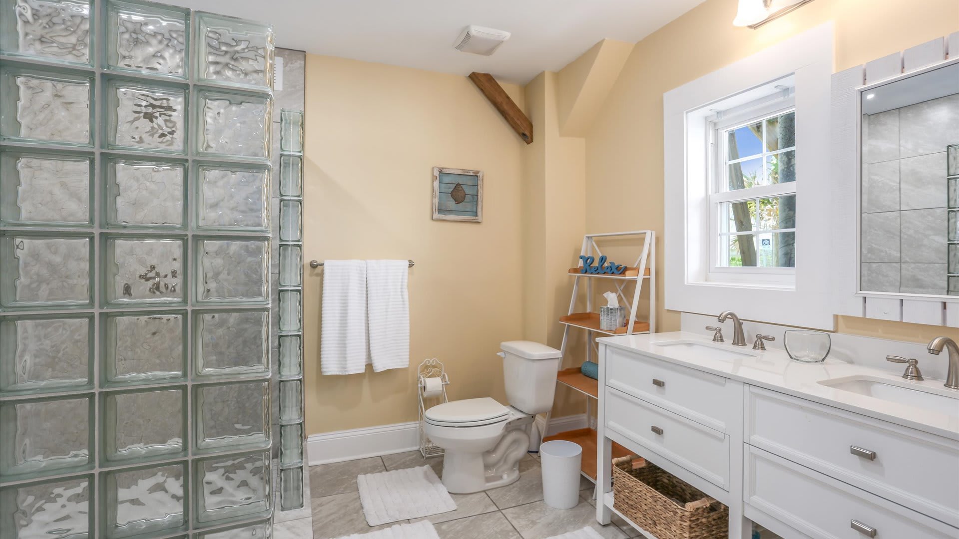 Vedra Haven | Wren Beach Rentals by Portoro