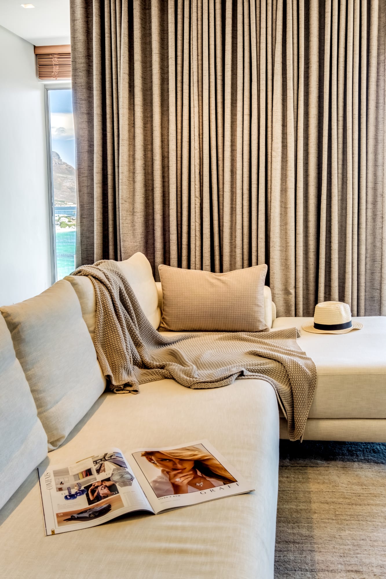 Chic Apartment w Amazing Views Dunmore Luxe 5