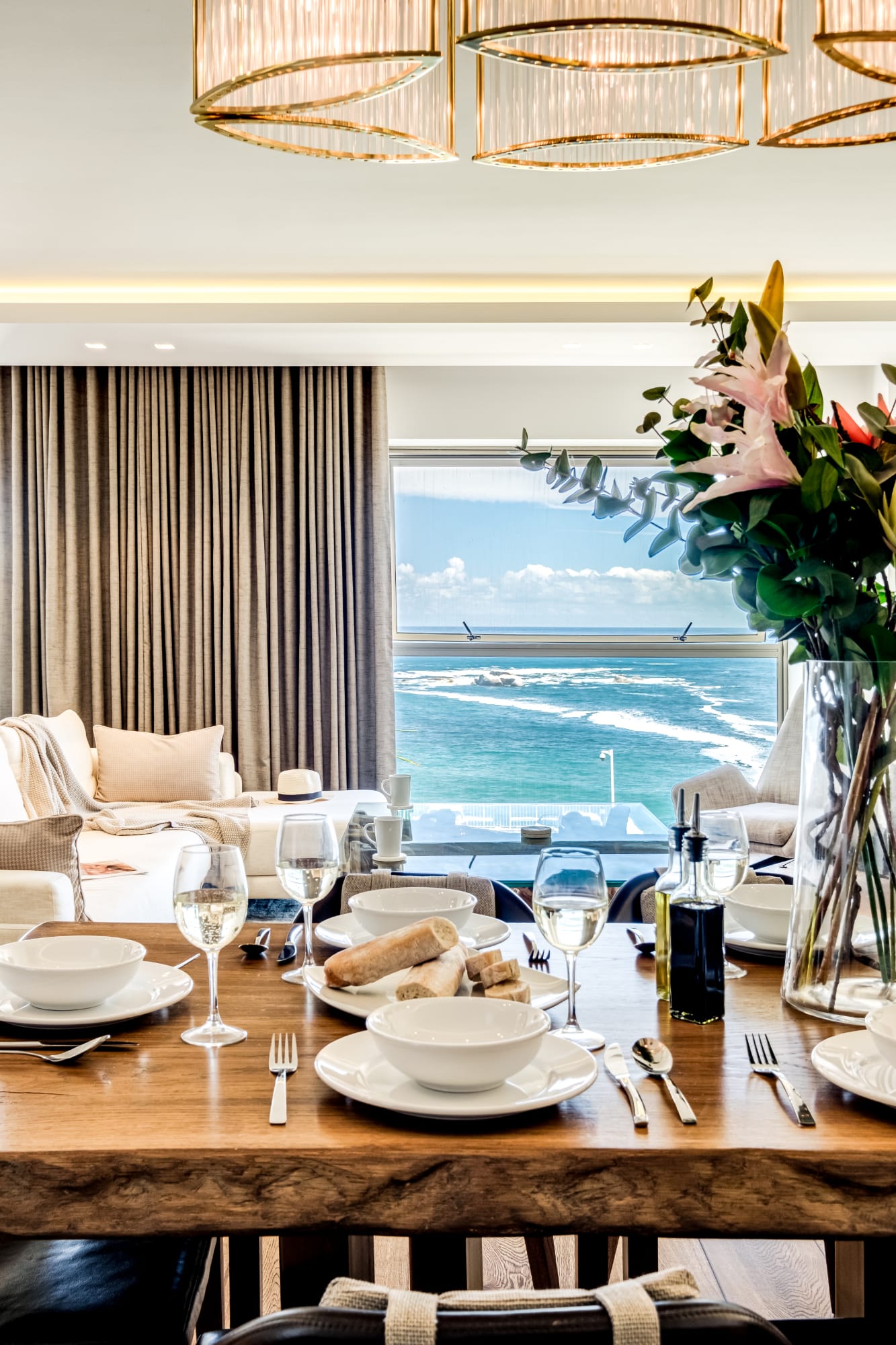 Chic Apartment w Amazing Views Dunmore Luxe 6