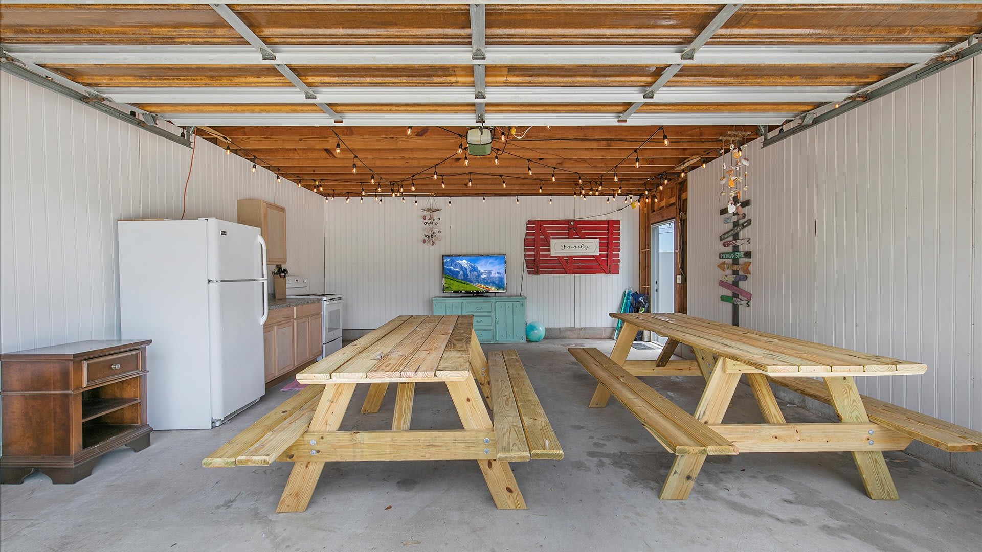 CV-Downstairs Beachside-5 | Wren Beach Rentals by 
