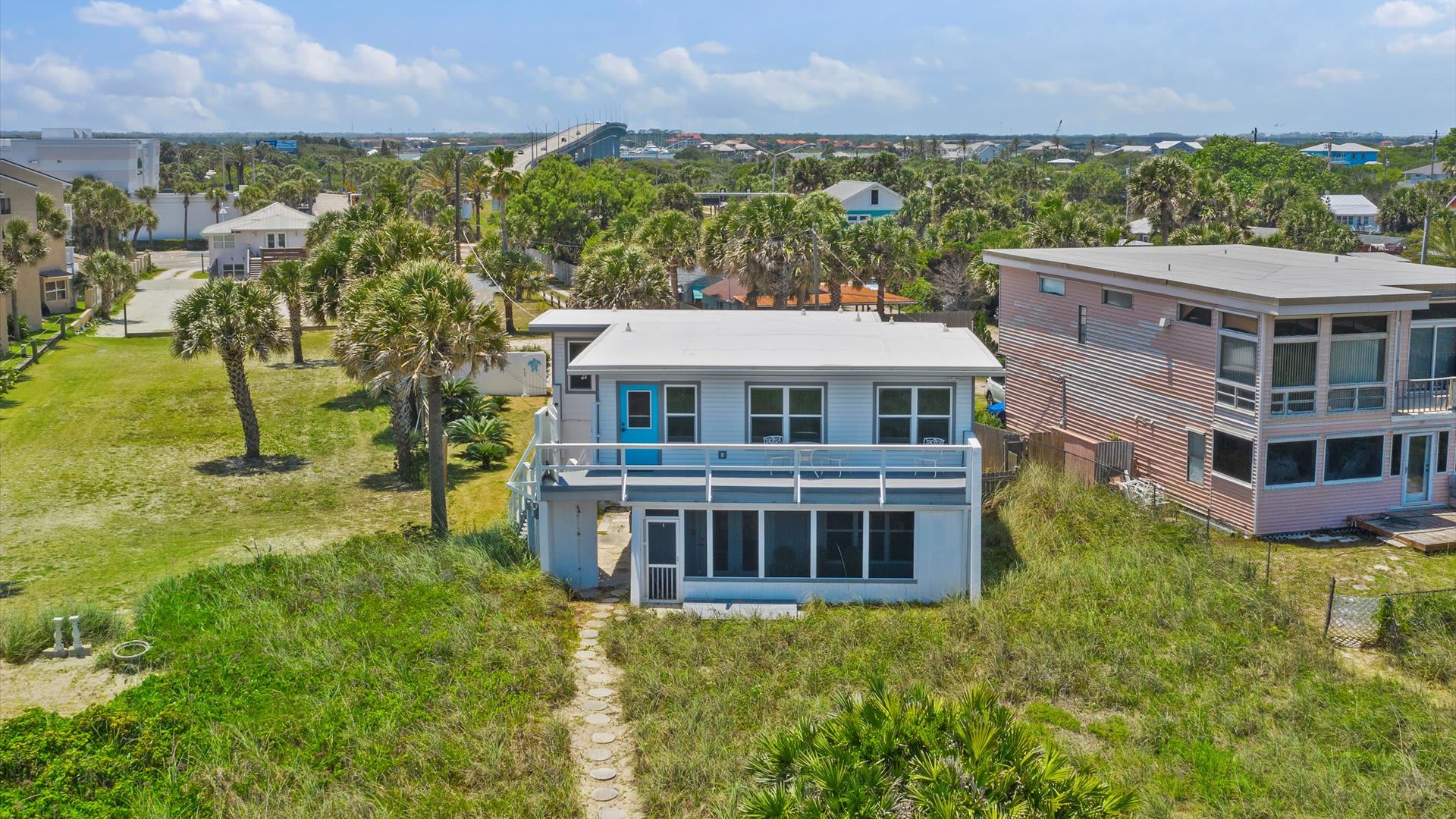 CV-Upstairs Beachside-6 | Wren Beach Rentals by Po