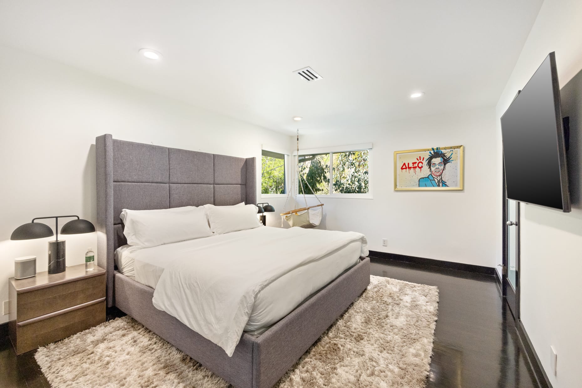 Discover unmatched luxury in our serene sleeping sanctuary, complete with high-end furnishings and top-tier amenities.
