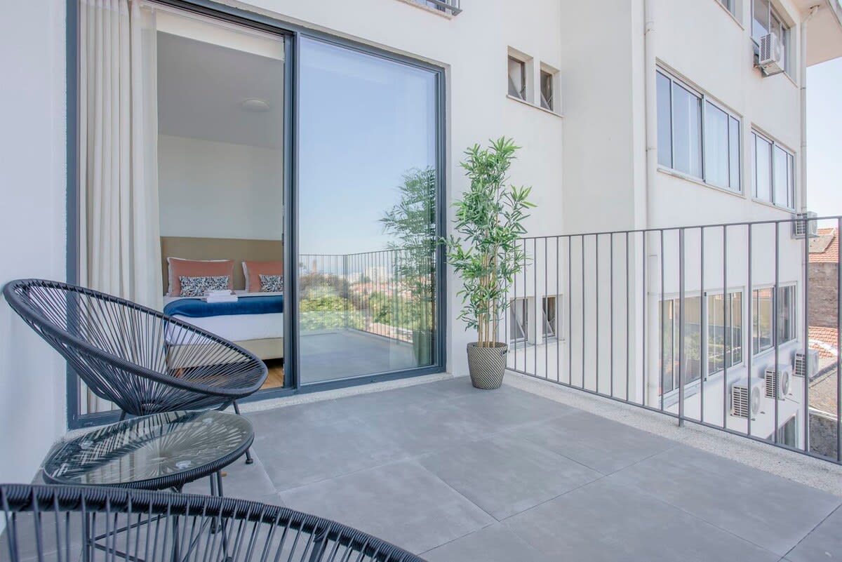 Liiiving in Porto | City View Apartment 3T — Porto, Porto — vacation rental