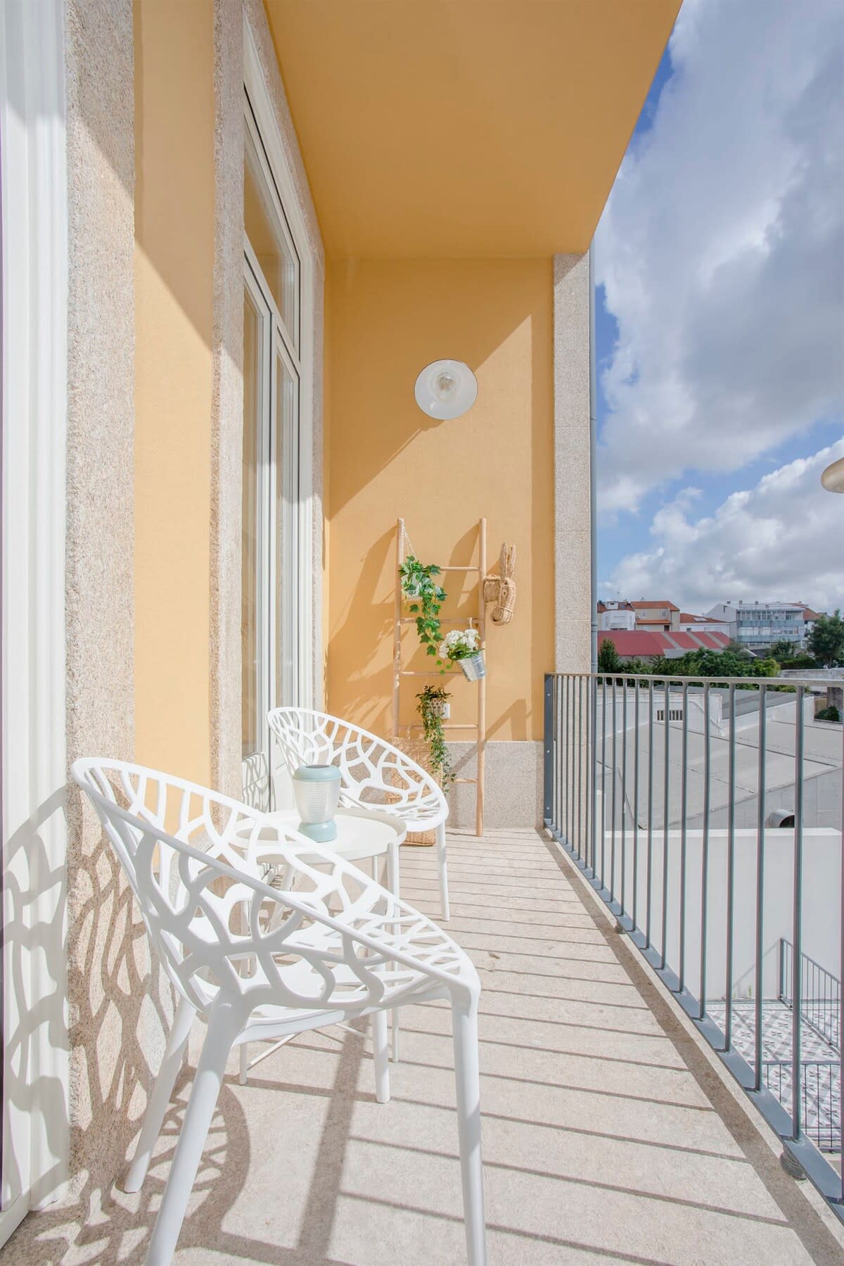 Liiiving in Porto - Downtown Balcony Studio — Porto, Porto — vacation rental