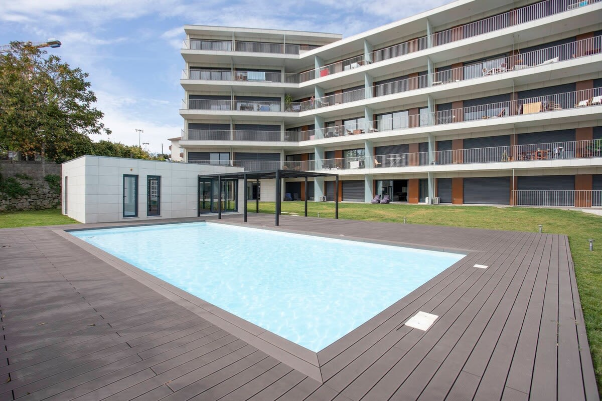 Liiiving in Porto - Dragão Pool View — Porto, Porto — vacation rental