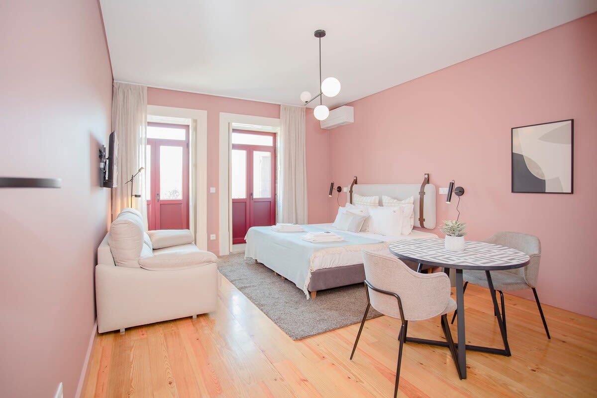 Liiiving | Historic Clérigos Studio - 2B — Porto, Porto — vacation rental