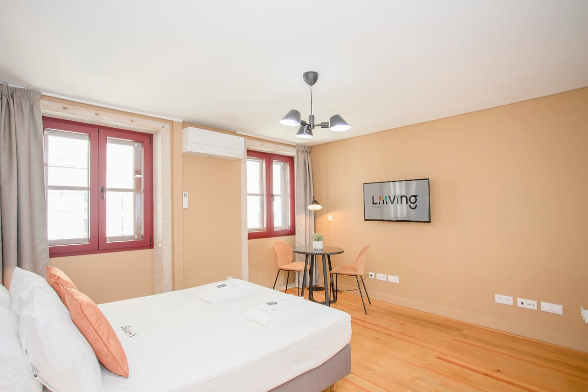 Liiiving in Porto | Historic Clérigos Studio - 4F — Porto, Porto — vacation rental